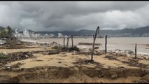 L'uragano Otis devasta Acapulco, la spiaggia è irriconoscibile