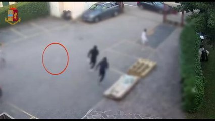 Il video della sparatoria, arrestato il rapper milanese Shiva