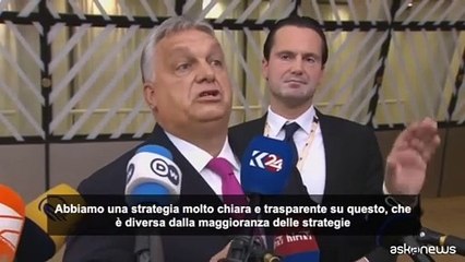 Orban arriva a Bruxelles: "Tengo contatti con Mosca e ne vado fiero"