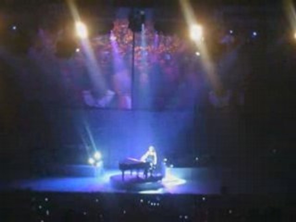 Alicia Keys - How Come you don't call me