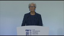 Lagarde: tassi invariati, inflazione resterà elevata a lungo