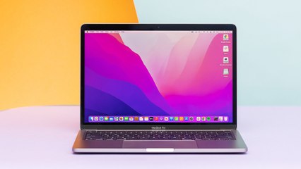 M2 MacBook Pro review: new chip, old threads