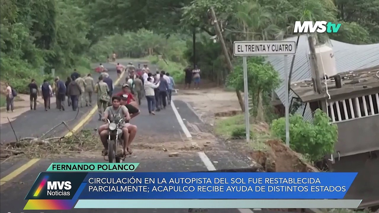 Evacúan a familias y turistas de las zonas afectadas por el Huracán "OTIS"