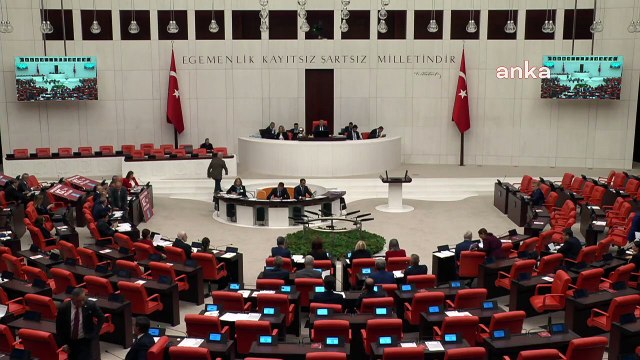 CHP Milletvekili Mustafa Adıgüzel, Sağlık Bakanı'nın kızamık vakalarıyla ilgili yanıtına tepki gösterdi