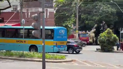 Restaurante pega fogo no Funcionários, em BH