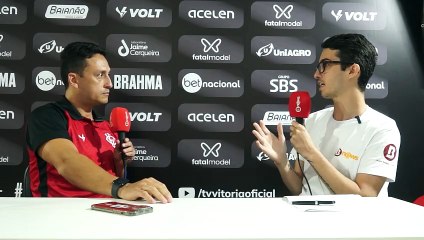 Diretor do Vitória abre o jogo sobre renovação de Léo Condé; assista
