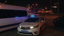 Pendik'te Navigasyon Hatası: Araç Yol ile Bina Arasındaki Boşluğa Uçtu