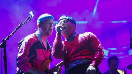 Athena, Cumhuriyet'in 100. yılı kutlamaları kapsamında Ankara'da konser verdi