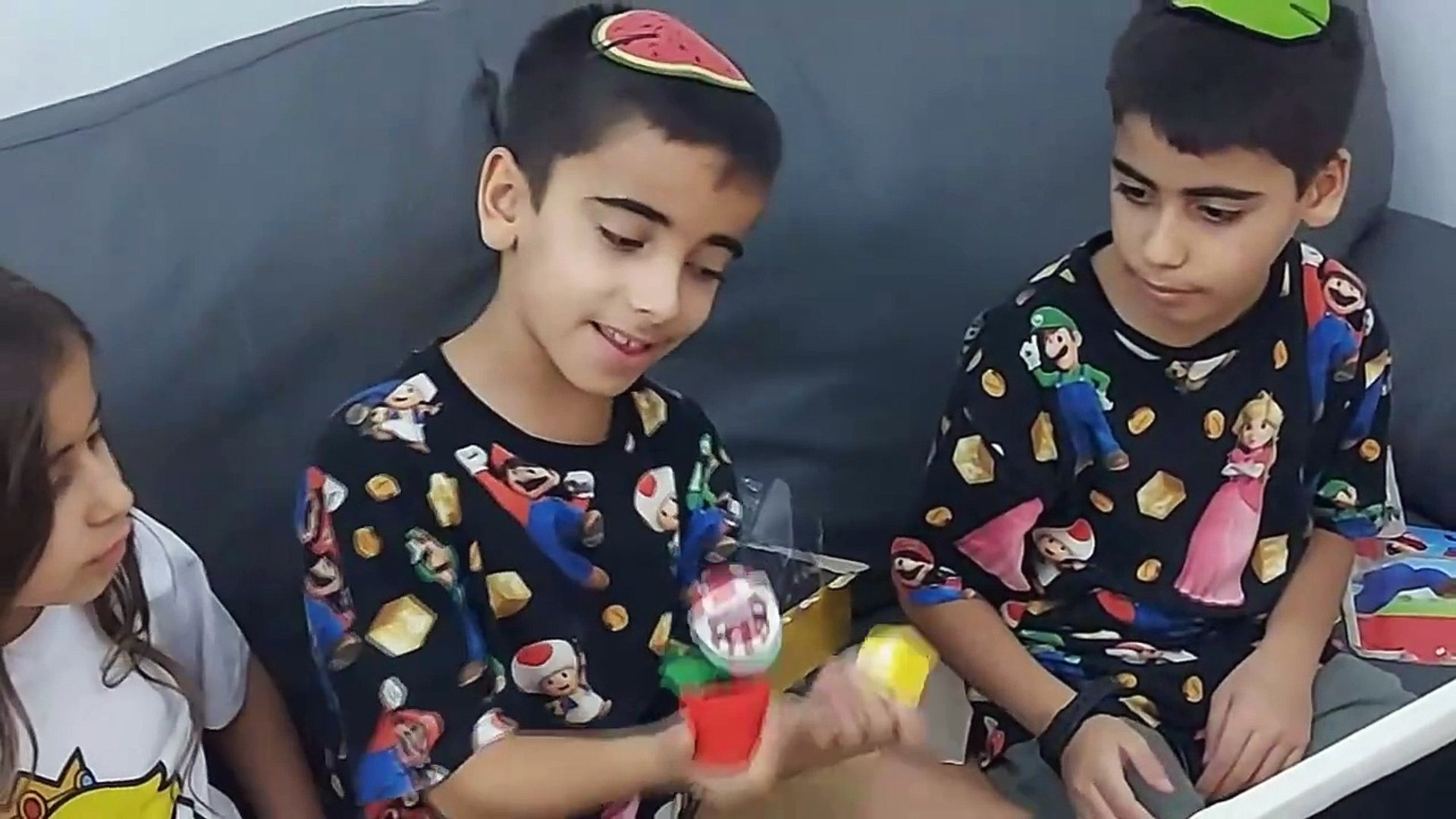 unboxing | אֶבִי וְאִיתּוּשׁ