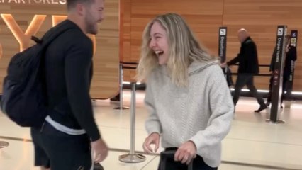 Woman leaving to live in Dubai hugs her mother for the last time *Heartfelt*