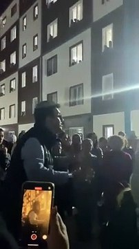 KYK yurtlarında asansör eylemi... Yurt müdürü: Korkuyorsan binme