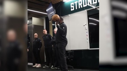 Bucks coach gives celebratory basketball to Giannis - watch what he does after