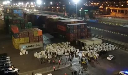 Bakan Yerlikaya duyurdu: Mersin Limanı'nda 610 kilogram kokain ele geçirildi
