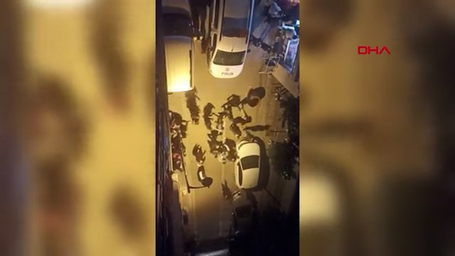 Zeytinburnu'da komşuların 'Görüş açımı kapattın' kavgası