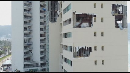 Messico, Acapulco devastata dall'uragano Otis, almeno 27 morti