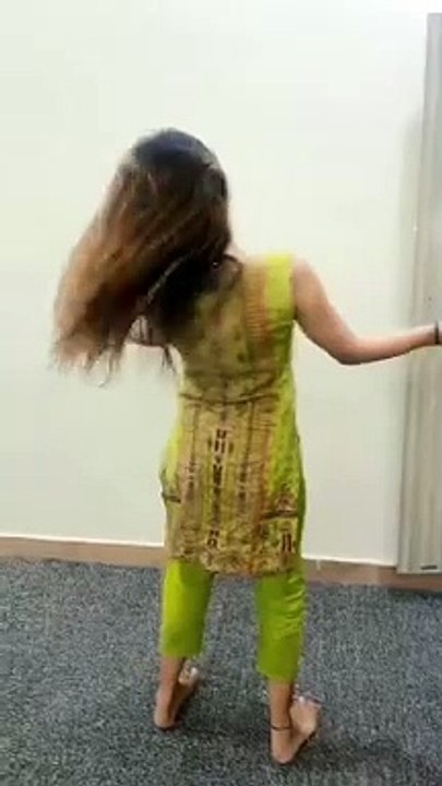 University Girl Dance on Her Hostel