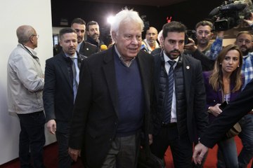 Felipe González no 'amnistía' a Pedro Sánchez y le propina un nuevo zurriagazo por compadrear con Puigdemont
