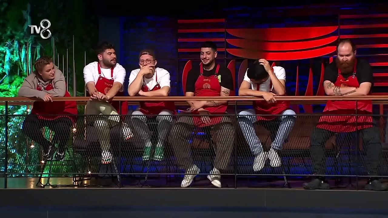 Qu'a dit le chef Cemre ? Que s'est-il passé entre Cemre et Tahsin, quel est l'incident ?