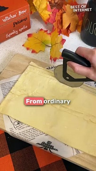 Mummy-Shaped Halloween Hot Dogs Tutorial || Best of Internet