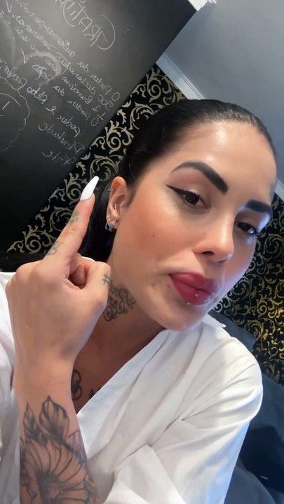 Tati Zaqui diz que está frequentando a igreja e conhecendo a Jesus: “Choro toda vez”