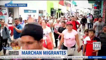 Migrantes marchan en Tapachula para exigir paso libre por territorio mexicano