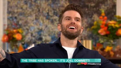 Survivor: Joel Dommett caught out as he has 'little wee off the side of the boat'