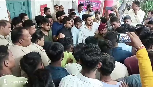 surrounded Kotwali police station demanding DJ