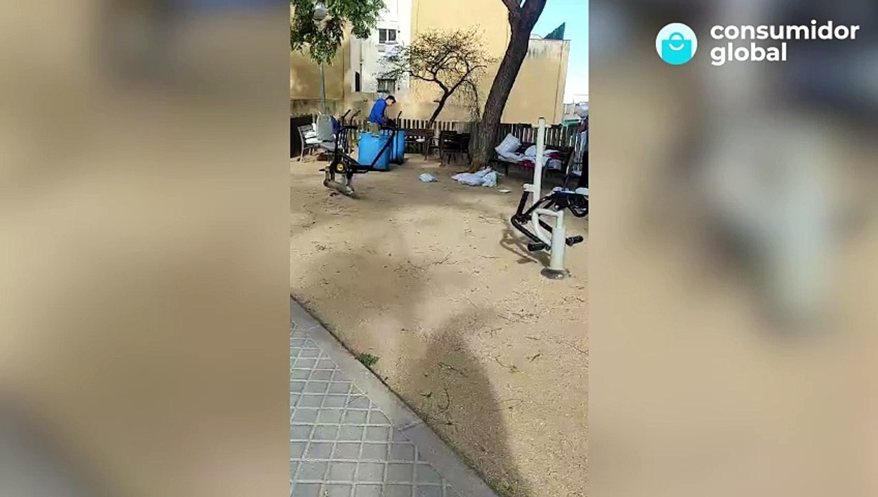 CTT deja los paquetes de Amazon tirados en la calle