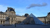 Video: activistas pintaron de color naranja la icónica pirámide del Museo de Louvre en Paris