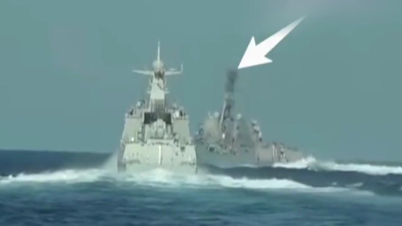 中 "미국이야 말로"...美 군함 위협 항해 영상 공개 / YTN