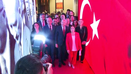 CHP GENEL BAŞKANI KEMAL KILIÇDAROĞLU, EŞİ SAYIN SELVİ KILIÇDAROĞLU İLE BİRLİKTE CUMHURİYET RESEPYİONUNA KATILDI