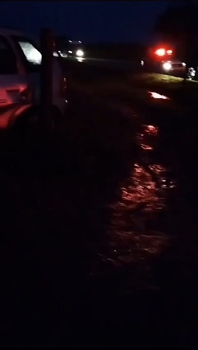 Duas pessoas ficam feridas após colisão na PR-323 entre Lovat e Cruzeiro do Oeste 1