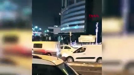Diyarbakır'da Starbucks şubesine saldırı
