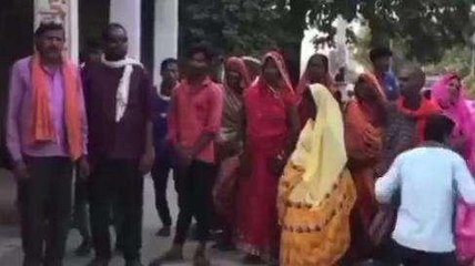 सिंगरौली: पुलिसकर्मी पर चोरी के आरोपी युवक से मारपीट का लगा आरोप, देखें वीडियो