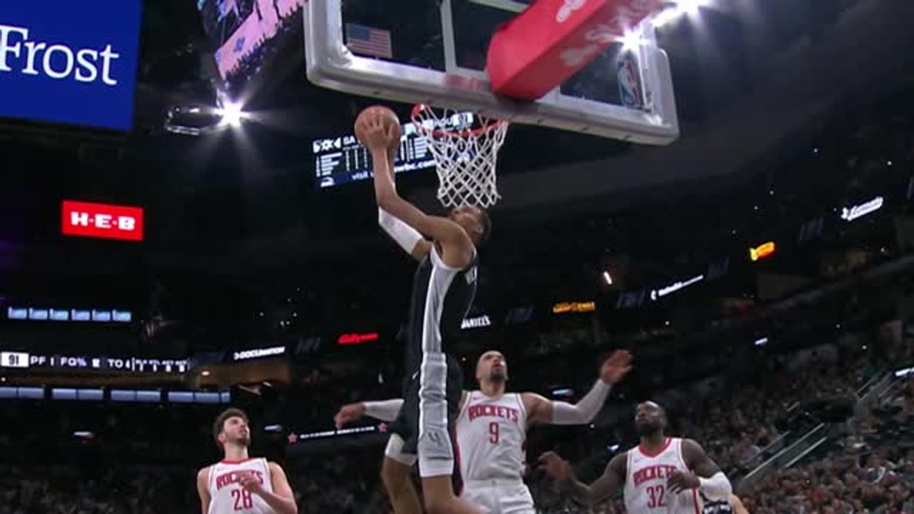 Blocks, dunks and clutch baskets - Best of Wemb...