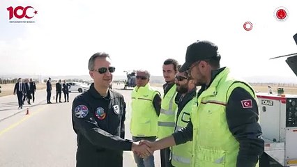 ATAK ve GÖKBEY helikopterleriyle tarihi uçuş