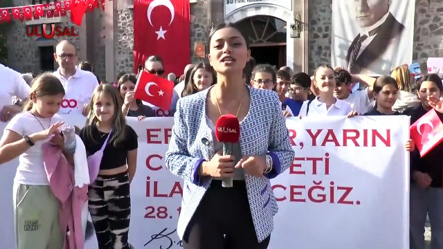 Cumhuriyet Kadınları Derneği ve Türkiye Gençlik Birliği Cumhuriyet'in 100. Yılda Anıtkabir'de!