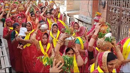 महाराजा अजमीढ़ की जयंती पर शोभायात्रा की झाकियों को देखने उमड़ा शहर