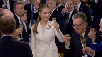 El hermoso momento de complicidad entre Leonor y Felipe VI que pasó desapercibido antes del brindis