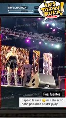 Rosa Fuentes disfruta en concierto de Daniela Darcourt
