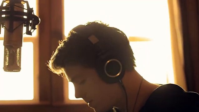 Elton John - Can You Feel The Love Tonight (Acoustic Cover)