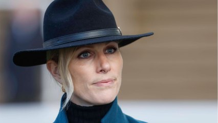 GALA VIDEO - PHOTO - Zara Tindall somptueuse : son look fait l’unanimité lors d’une course de chevaux