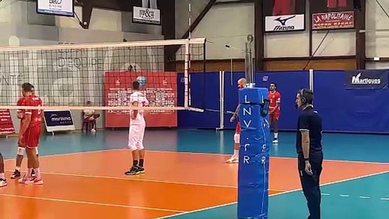 Images maritima: de belles actions de Martigues Volley Saint-Quentin