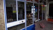 Aksaray'da Dükkana Ateş Açan Saldırganlar Olay Yerinden Görüntü Çekmek İsteyen Basın Mensuplarını Polis Uzaklaştırdı