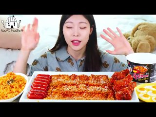 Download Video: ASMR MUKBANG| Fire Spicy food(Enoki Mushroom, Fire noodles, Sausage), Seasoned Chicken, Eggs.