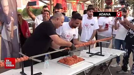 Adana'da 100. yıl kutlamaları: 100 metre boru kebap yapıldı