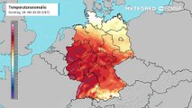 Trotz vieler Regenwolken und recht windigem Wetter bleibt es in Deutschland auch zum Start in den November ziemlich mild bis warm!