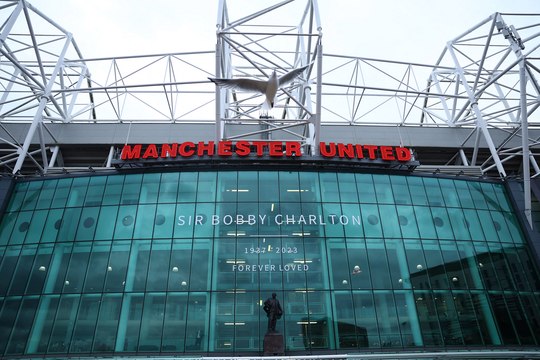 AR OOV CITY MAN U 291023