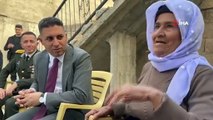 Şanlıurfa Kaymakamı, Atatürk'ün hayatını kaybettiği gün evlenen Rabia nineyi ziyaret etti