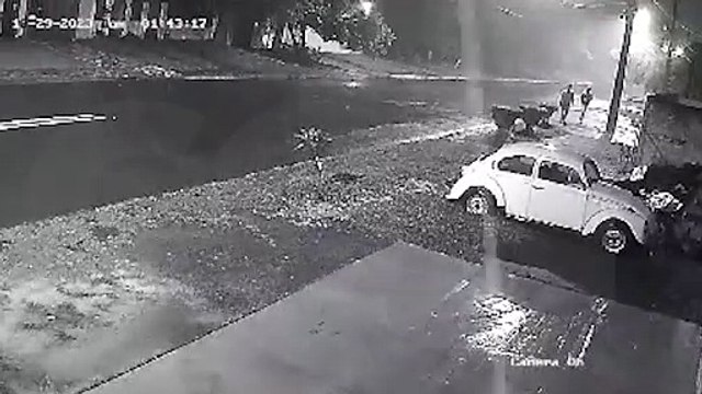 Ladrões folgados invadem casa no Coqueiral, fazem lanchinho e furtam bebidas